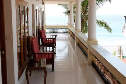Beach Florra Inn Ковалам Отель