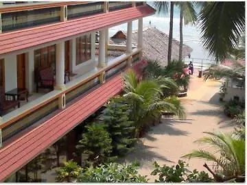 Beach Florra Inn Ковалам