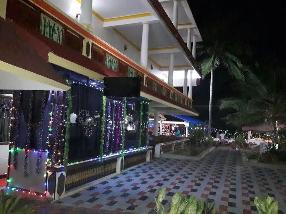 Отель Beach Florra Inn Ковалам